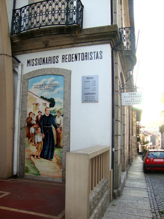 Casa De Retiros N. S. Perpetuo Socorro Hotel Guimarães Buitenkant foto
